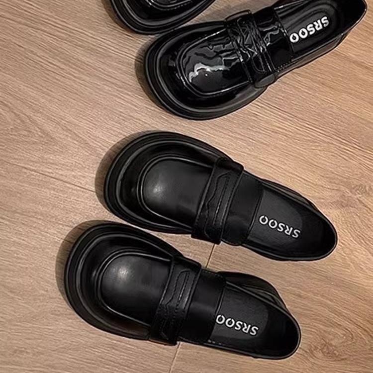 Schwarze Plateau-Schuhe mit dickem Absatz, französische Mary Janes für Damen, 2025 neu, Herbst und Winter, mit Rock, Retro-britischer Stil, kleine Lederschuhe