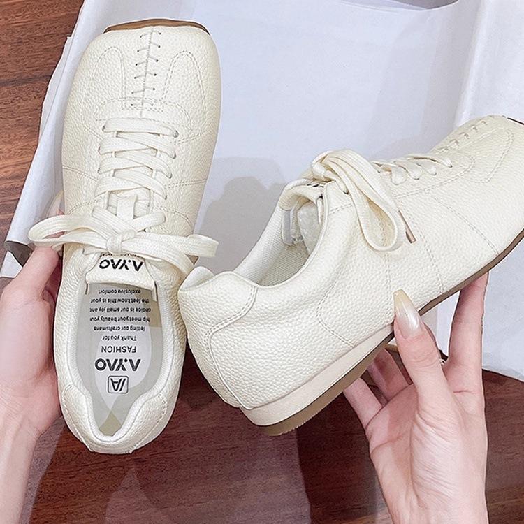 Leather retro German training shoes women's 2025 new summer versatile board shoes casual sports shoes little white shoes Forrest Gump shoes women