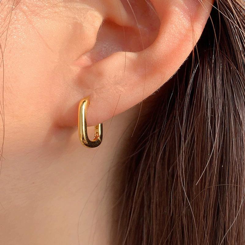 2023 French U-Shaped Geometric Circle Earrings: Fashionable Oval Design for Women