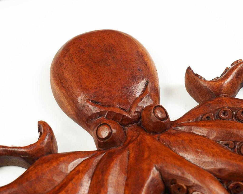 Hand-Carved Wooden Octopus Wall Decor – Nautical Marine-Themed Hanging Art Statue