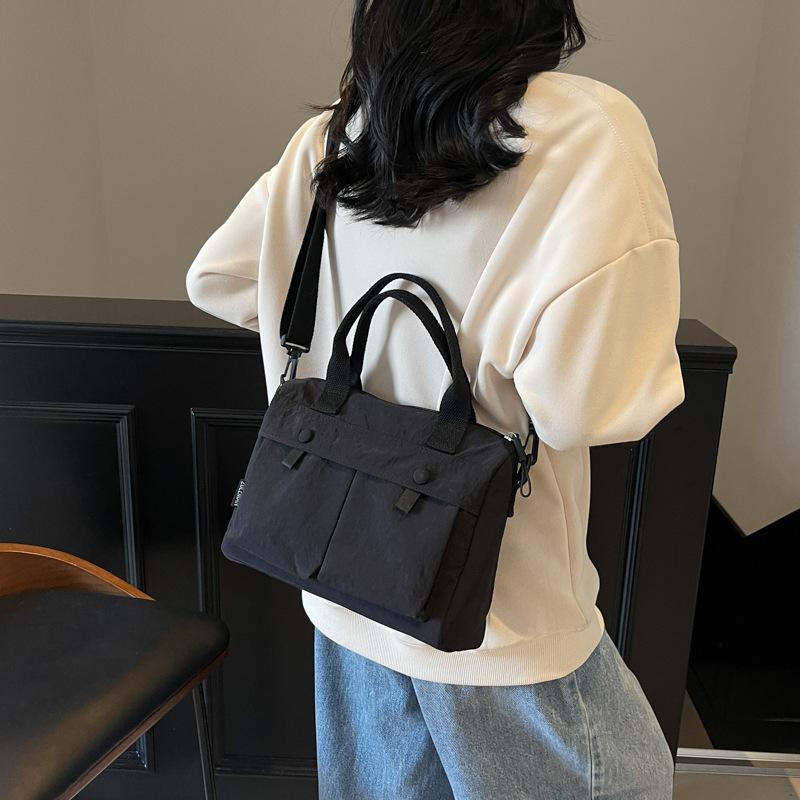 Large capacity bag women's 2025 new tote bag casual personalized commuter bag sports handbag shoulder messenger bag