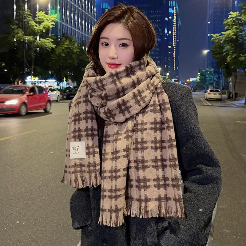 Coffee plaid scarf women's winter new autumn and winter high-end Korean version versatile warm with coat scarf
