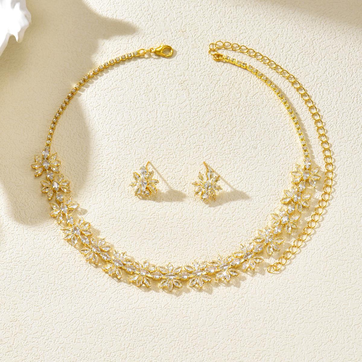

Full CZ Stone Flower Necklace Stud Earrings Set Elegant Gold Color 2 PCS Wedding Party Daily Wear Simple Jewelry Set For Women