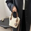 Today's popular retro bags women's spring versatile new messenger bags bucket bags