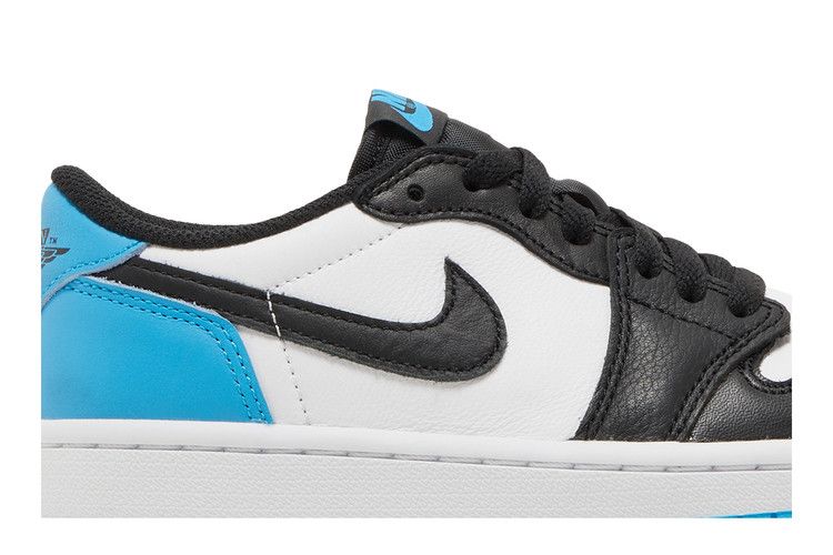 Jordan 1 Retro Low OG Nero Blu Polvere Scuro (Da donna)