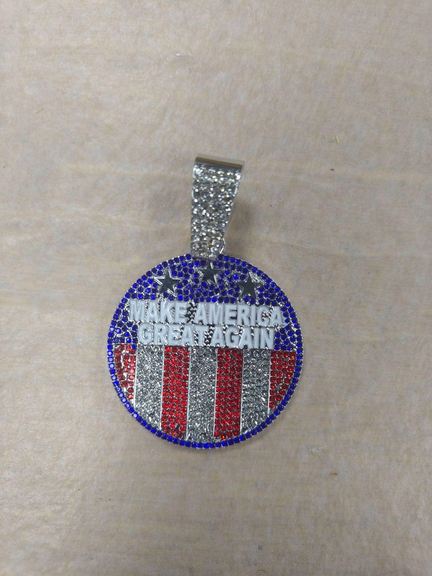 

MAKE AMERICA GREAT AGAIN Drip Oil Alloy Men s Necklace – Round & Colorful Design