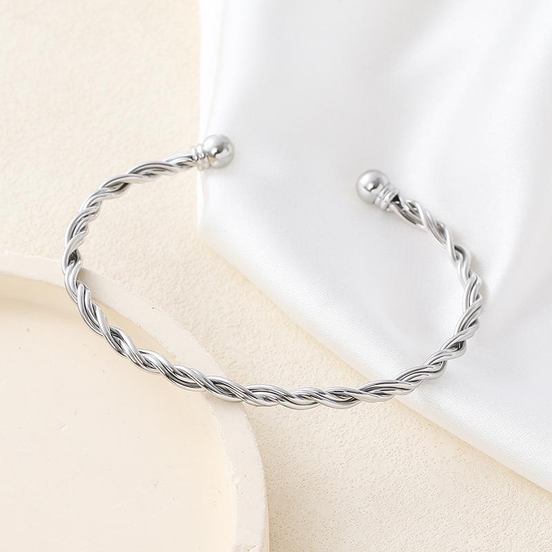 Trendy Titanium Steel Adjustable Bracelet - Fashionable and Versatile Design