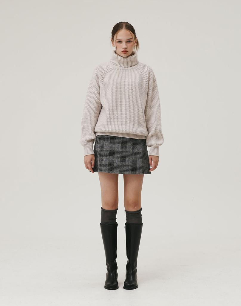 GIEMAR Turtleneck Sweater Beige