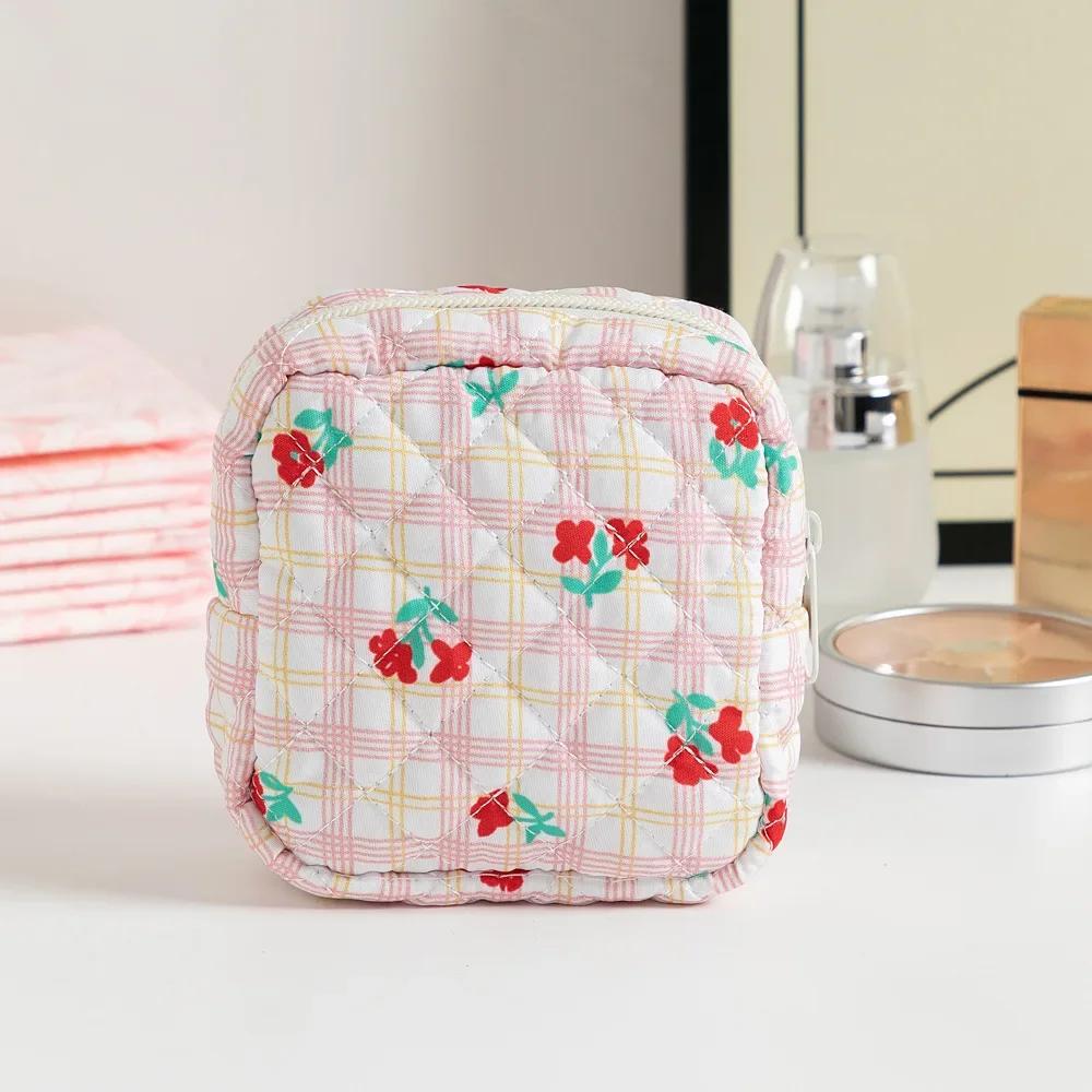 Trendy Korean Makeup Bag for Women Small Cosmetics Organizer Cartoon Cute Coin Purse Fabric Key Lipstick Bag Sanitary Pad Pouch