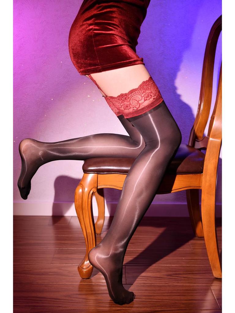 Little Matchmaker Sexy Black Lace Garter Stockings with Open Crotch - Ultra-Thin White Over-the-Knee Erotic Stockings.