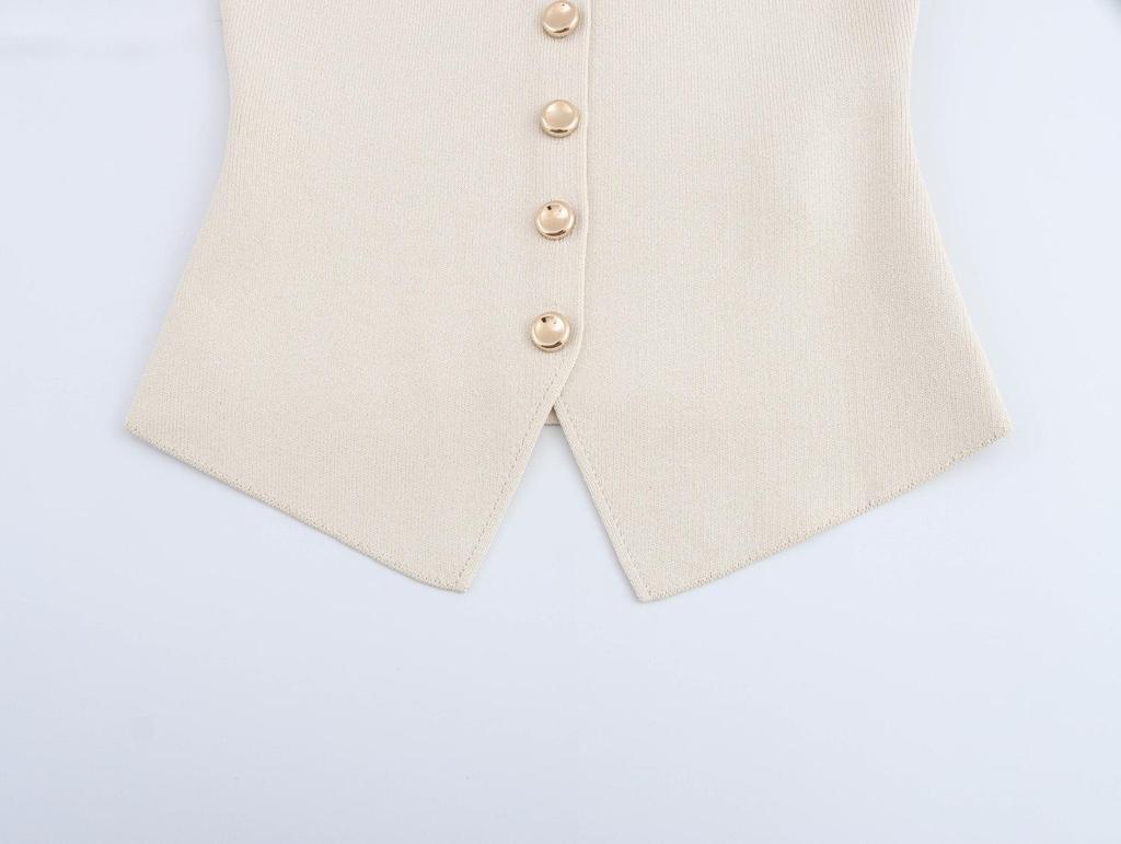 2025 Spring/Summer Women's Slim Fit V-Neck Knit Vest with Button Decoration