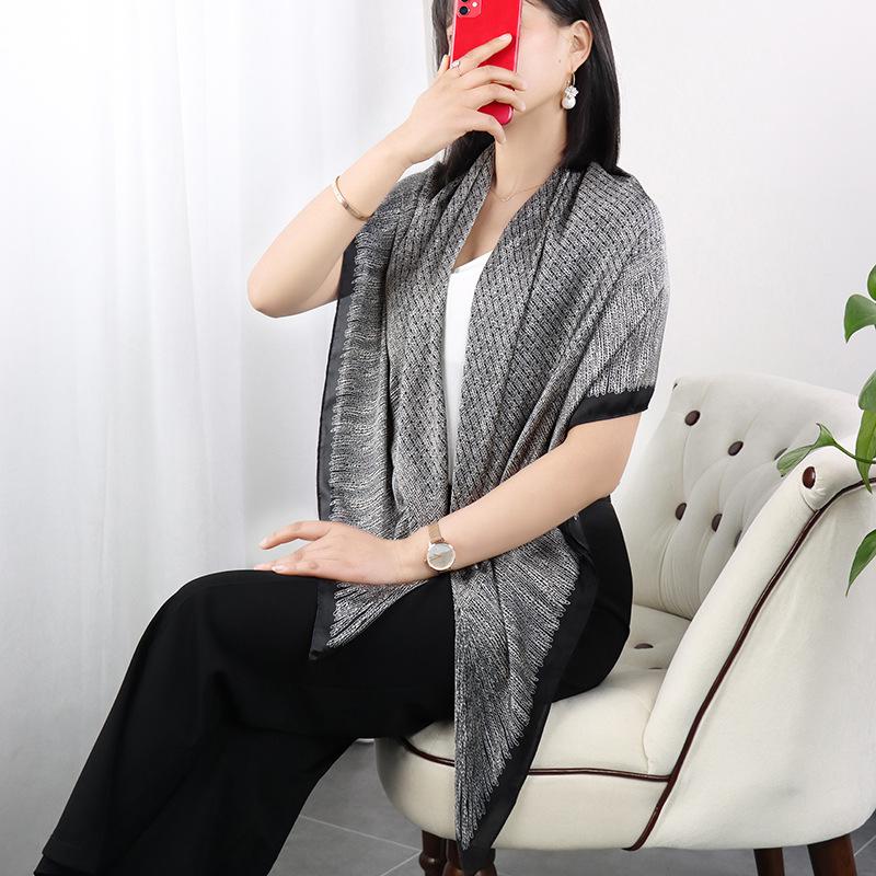 New Summer Large 110Cm Square Scarves Women Fashion Silk Scarf Foulard 45Inch Office Ladies Shawl Bandanna Muslim Hijab