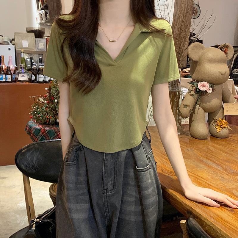 

Футболка с короткими рукавами и нестандартным воротником поло на правом плече для женщин с дизайнерским чувством, ниша чистого желания, облегающая внутренняя многослойная рубашка сверху M