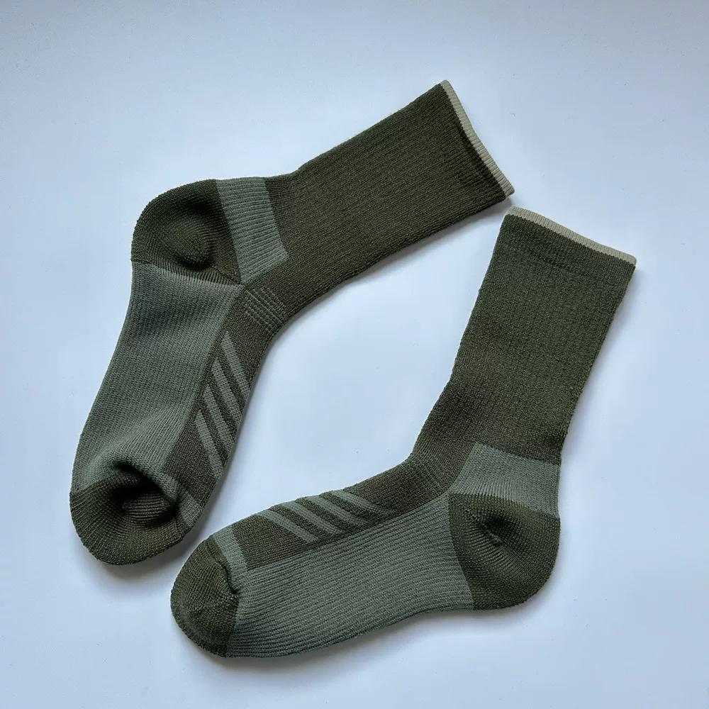 Men's and Women's Hiking Socks Mernu Wool Outdoor Warm-Keeping Socks Long Tube Terry Thickened Hiking Climbing Socks Wicking