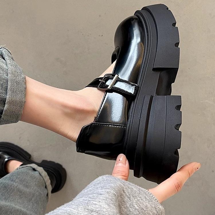 British black platform heightening small leather shoes women's French temperament single shoes 2025 new spring and autumn Mary Jane loafers