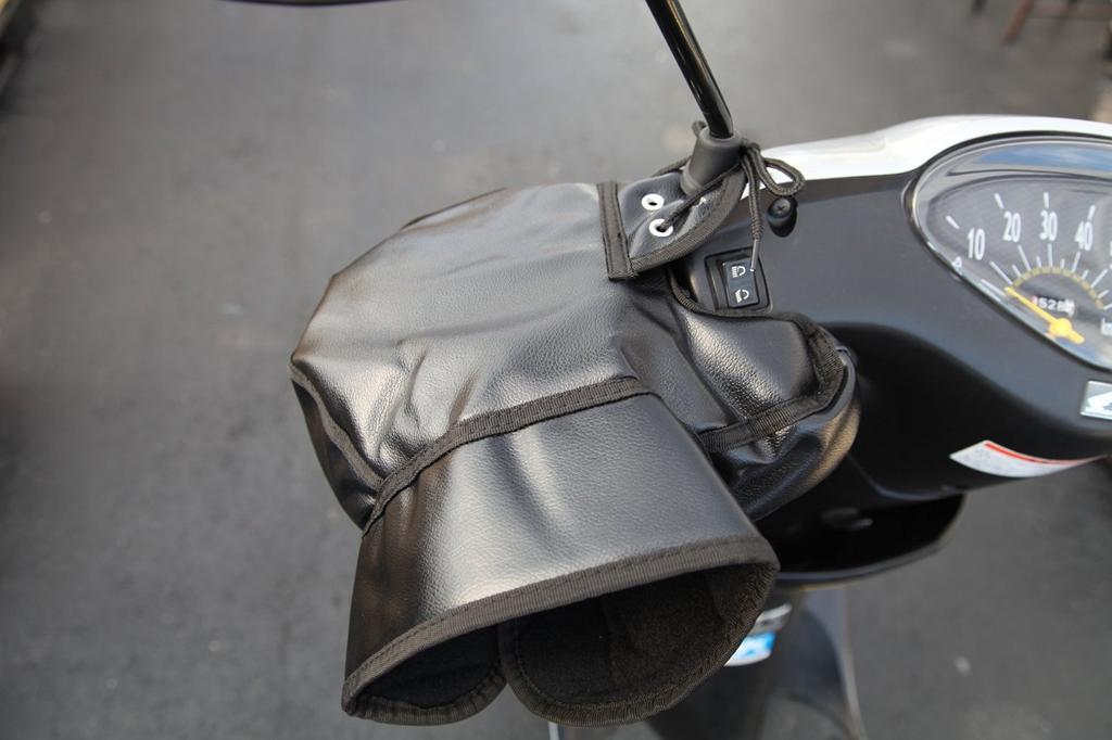 INFIMO Textile Cold Protection Handle Cover Black (Osaka Materials) BHC-01