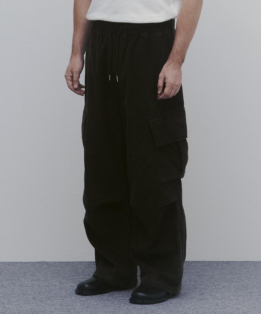ANDAGAIN Corduroy Wide Cargo Pants (Brown