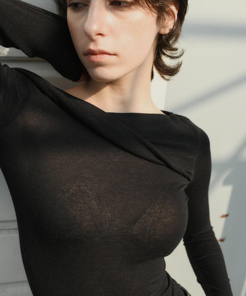 DENOAH Twist Drape T-Shirt (Black)