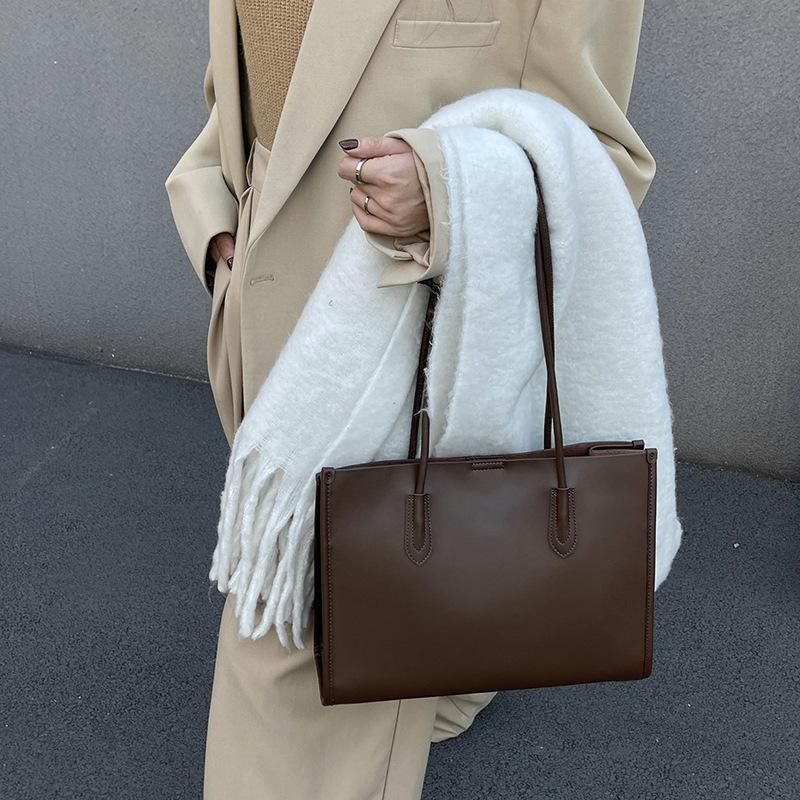 

Сумка женская женская сумка через плечо и подмышку Commuter Wind Tote Bag Premium Sense Большая вместимость Натуральная кожа кофейный