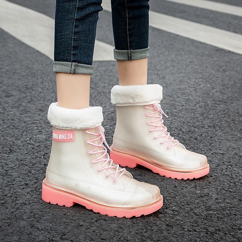 New women's jelly rain shoes, four-season fashion rain boots, non-slip and waterproof rubber shoes, and versatile medium tube water boots