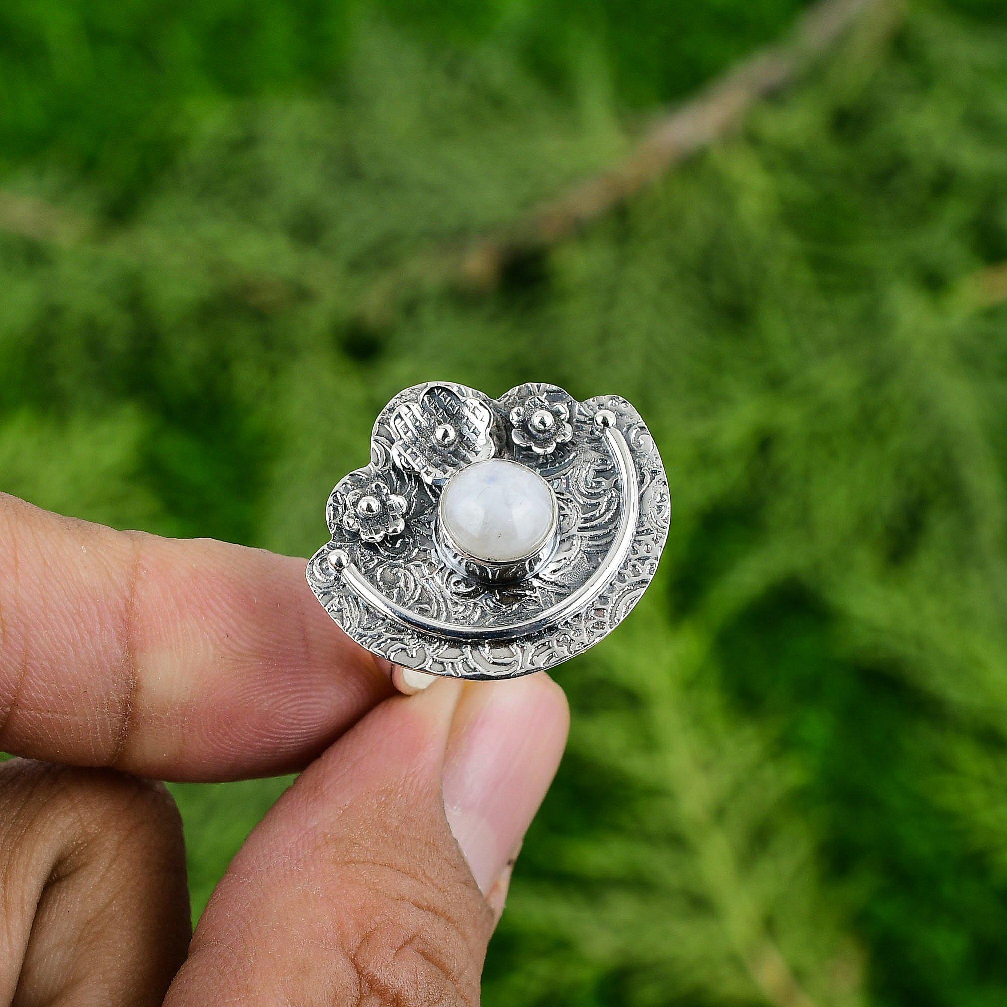 

Стерлинговое серебро Натуральный радужный лунный камень Цветок Солитер Обручальное кольцо Ювелирное изделие Adjustable