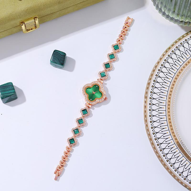 Montre-bracelet trèfle à quatre feuilles, montre à quartz diamant mode verte, montre femme