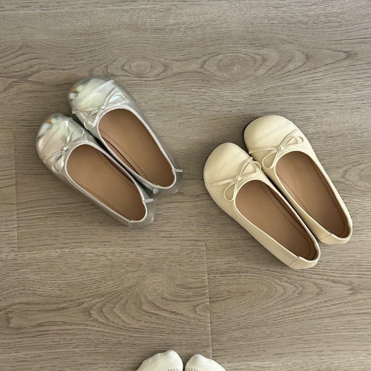 Blue cabinet, ballet style silver round head, cute small single shoes, super soft and comfortable grandma shoes, flat leather shoes.