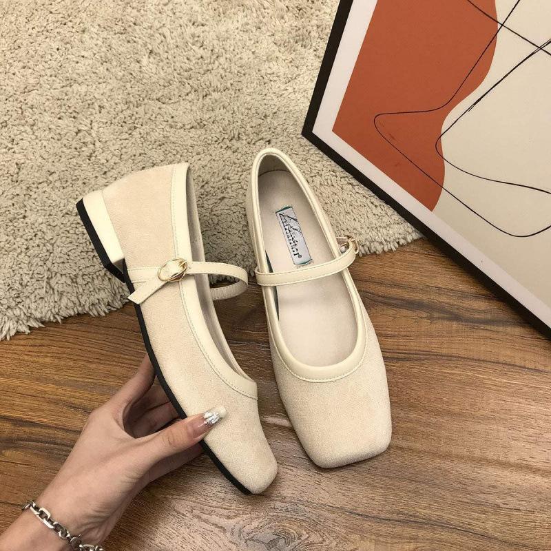 Fairy Wind Square Head Suede Medium Heel Grandma Shoes Girl 2025 Spring Versatile Vintage Soft Leather Mary Jane Coarse Heel Single Shoes Woman