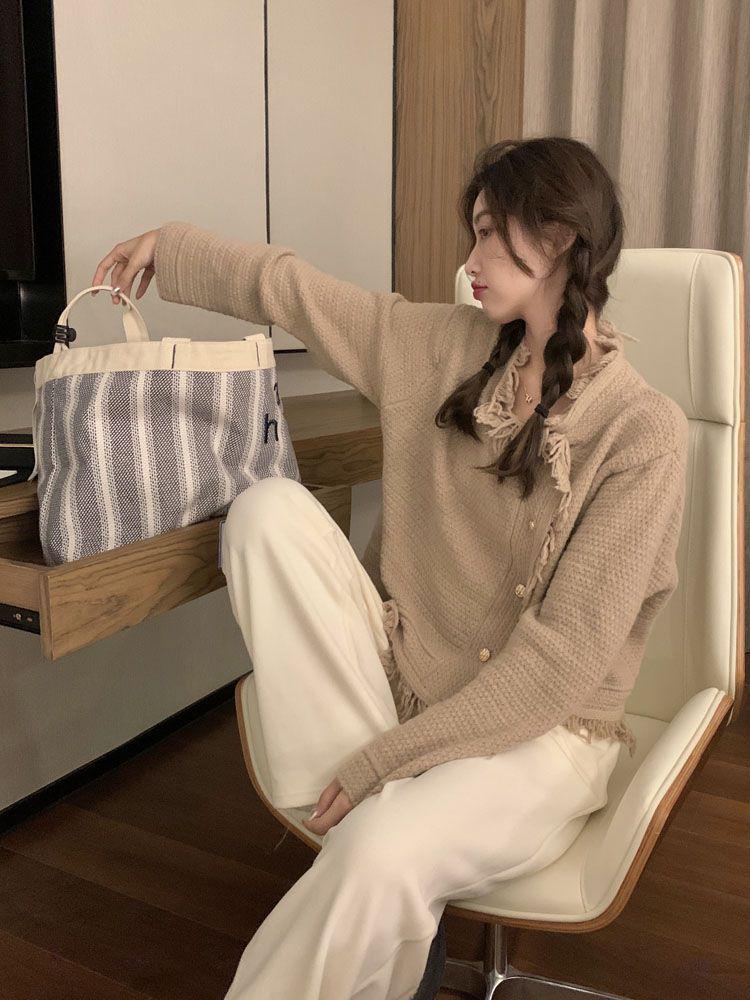 Women's Tassel Soft Knit Cardigan Coat - Slimming Design, Gentle Fashion for Spring and Autumn