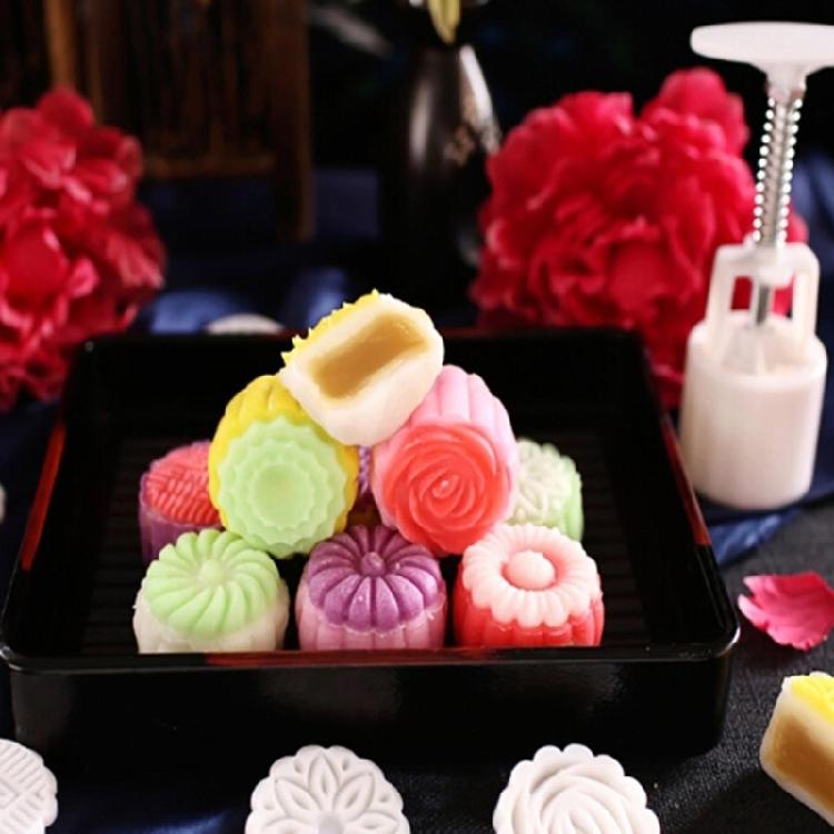 50g Cute Tiger Shape Plastic Mooncake Molds Mooncake Mold DIY Baking Accessories