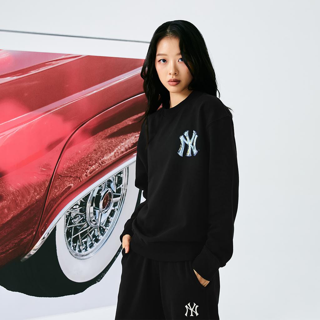 New MLB New York Yankees Basic Collection 24FW Sweatshirt Unisex Black 3AMTB1344-50BKS