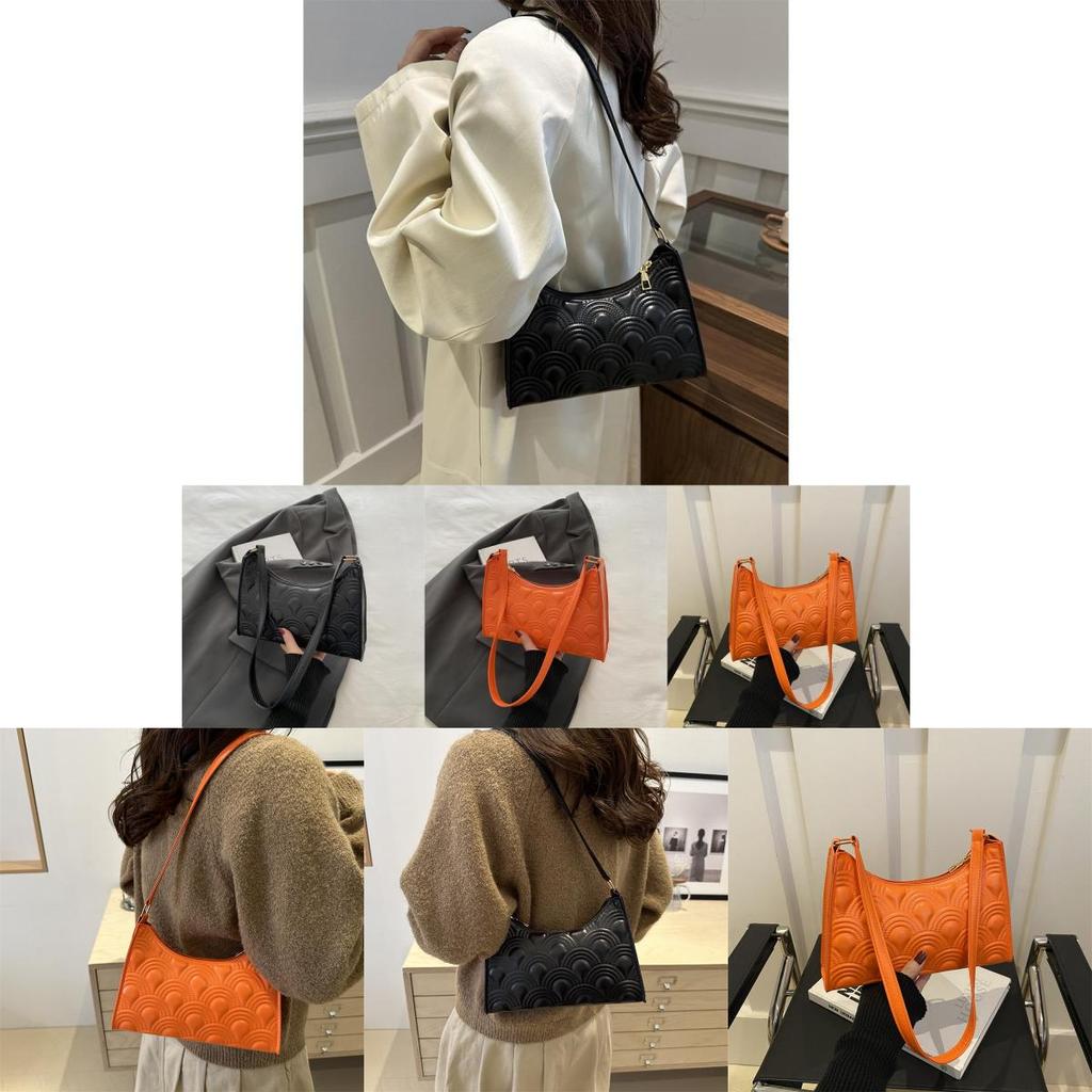 Stylish Versatile Crescent Bag Soft Pu Material With Convenient Zipper Closure For Everyday Fashion