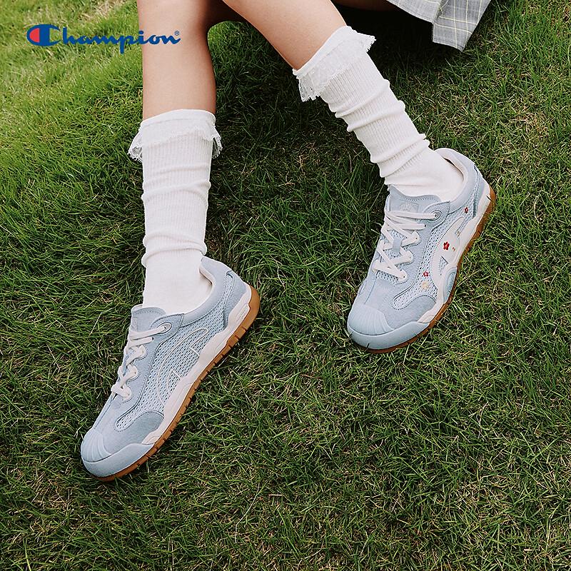 

Champion Lightweight Casual Sneakers US 6.5