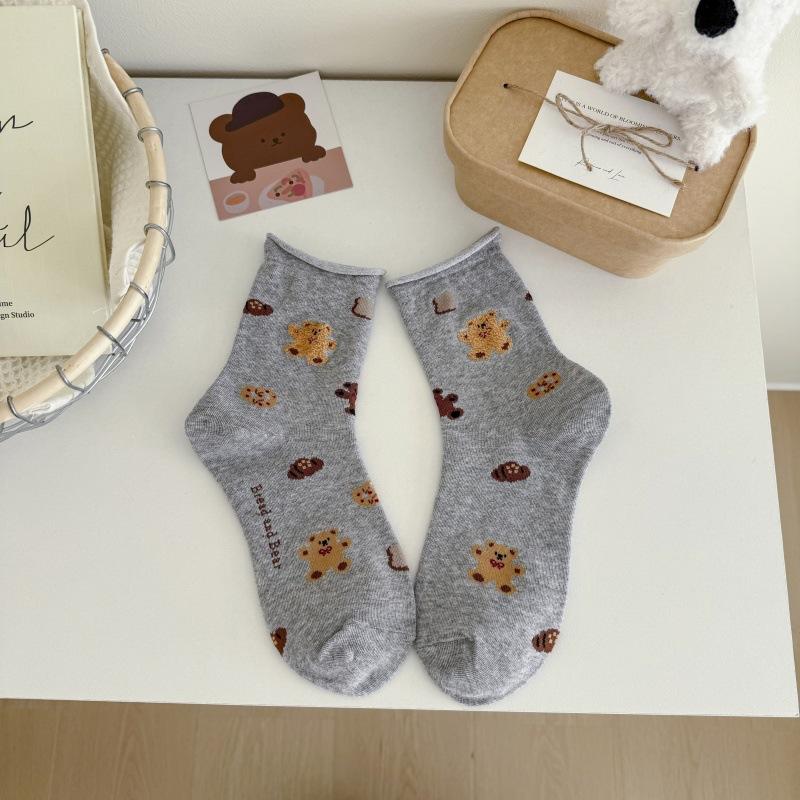 Ladies Spring New Cute and Versatile Cartoon Bear Rolled Edge Loose Mouth In The Tube Socks