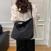 Canvas Tote Bag For Women With Large Capacity And Urban Minimalist Style