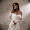 1011 Neues Leichtes Hochzeitskleid mit seitlichem Schlitz und Schulterdetails Spitze Französisch Premium Weißer Satinfaden Langarm Mit Schleppe
