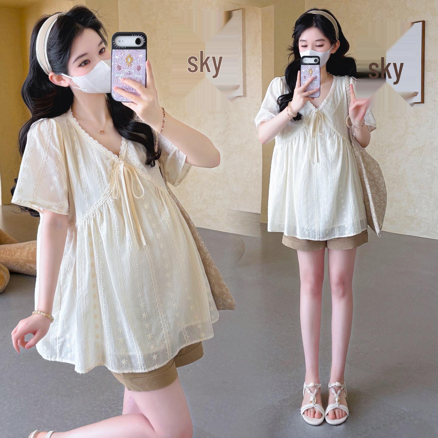 

2026 Summer Korean V-neck Lace Embroidered Doll Top + Tummy Support Shorts M