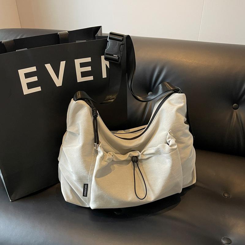 2025 Fashion Trend Texture Simple Large-capacity Bag Autumn New Tote Bag Women's Shoulder Crossbody Bag