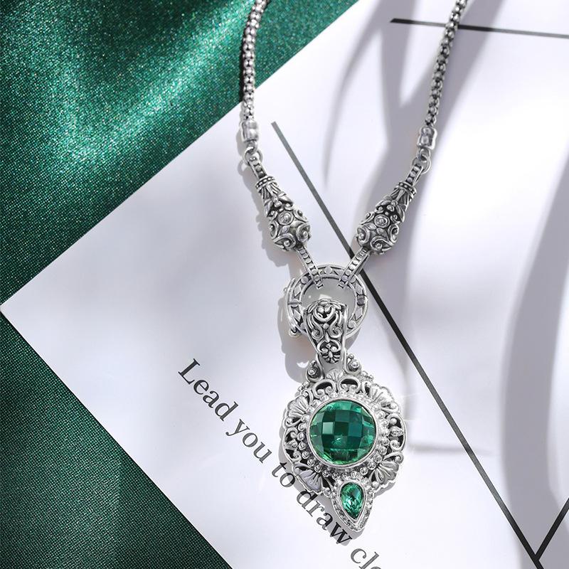 

Тяжелая промышленность, Балийский стиль, зеленый кристалл, кулон, ожерелье, креативное ожерелье с тайской инкрустацией для женщин