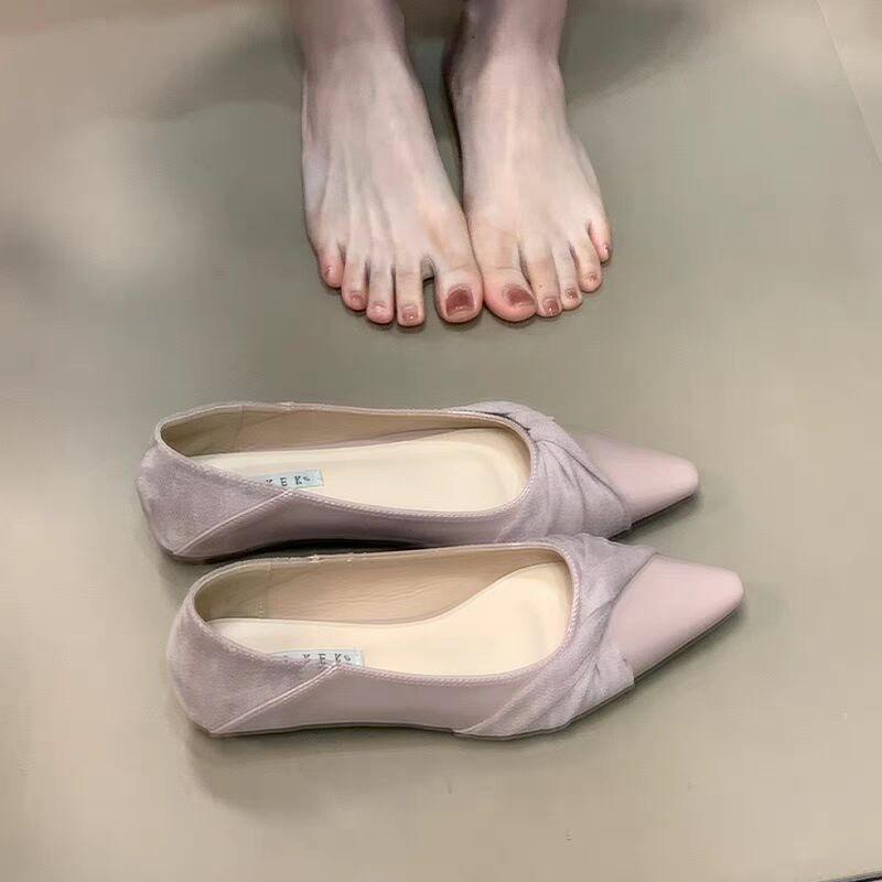 Fashion 2025 New French Temperament Pointed Toe Shallow Mouth Design Single Shoes Elegant Commuting Splicing