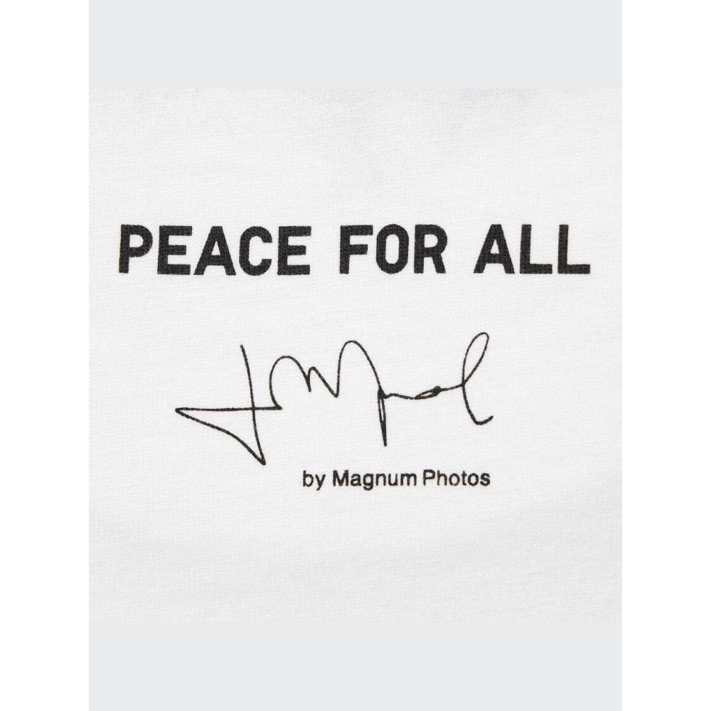 Uniqlo Peace For All Graphic T  shorT Sleeve  Regular fiT  Magnum phoTos