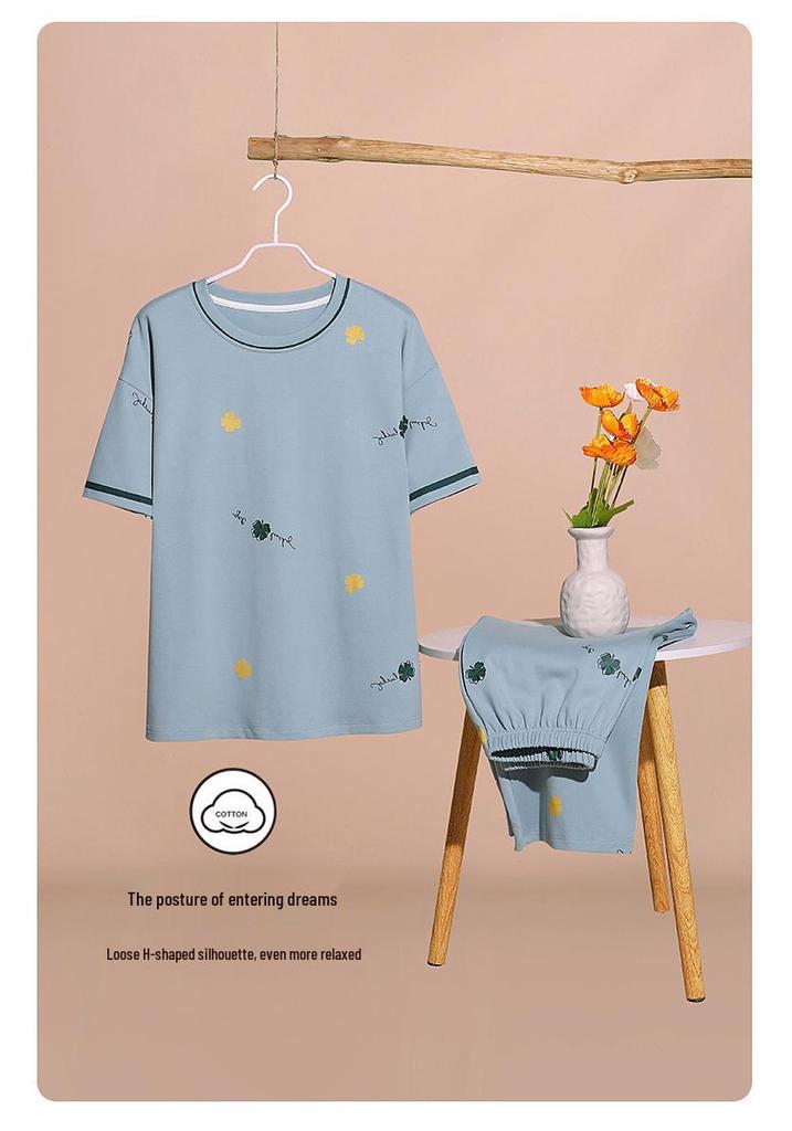 Women's Pure Cotton Pajama Set: Short Sleeve, Seven-Point Pants, Loose Fit, Built-In Bra Pads, Comfortable Home Wear.