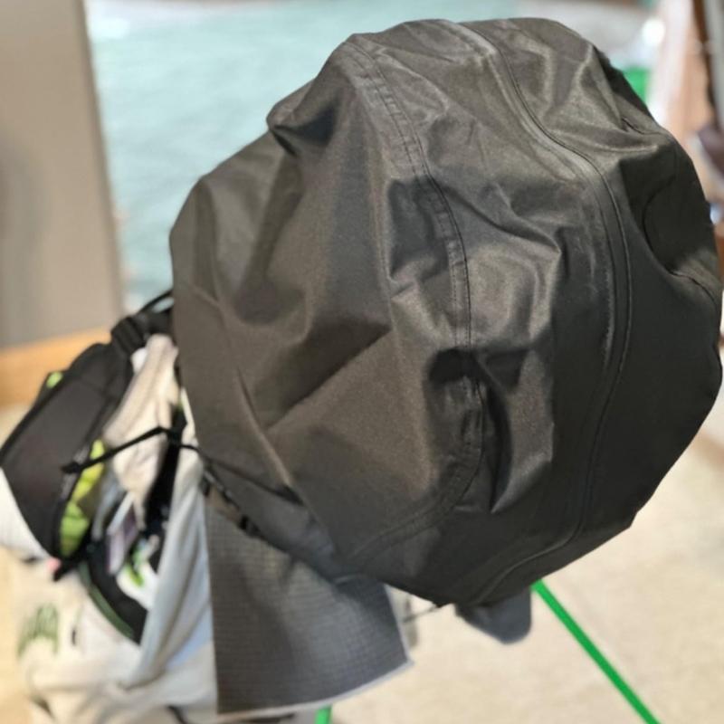 Leichter Golfschlägerschutz mit verstellbaren Schnallen, kompaktes Falt-Design, Reisespeicher, Golfschlägertasche Regenschutz