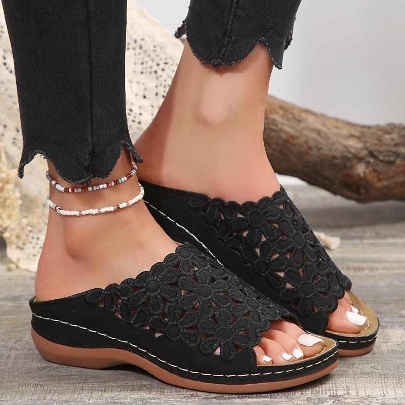 Ladies' Floral Design Comfortable Sandals, Hollow Thick Soled Walking Shoes, Fashionable Wedge Heel Slippers