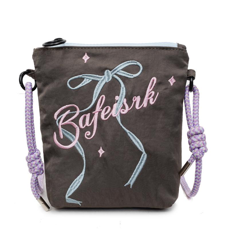 

Summer and Summer High-end One-shoulder Cross-span Bag Women s Trendy Contrasting Color Mobile Phone Bag серый