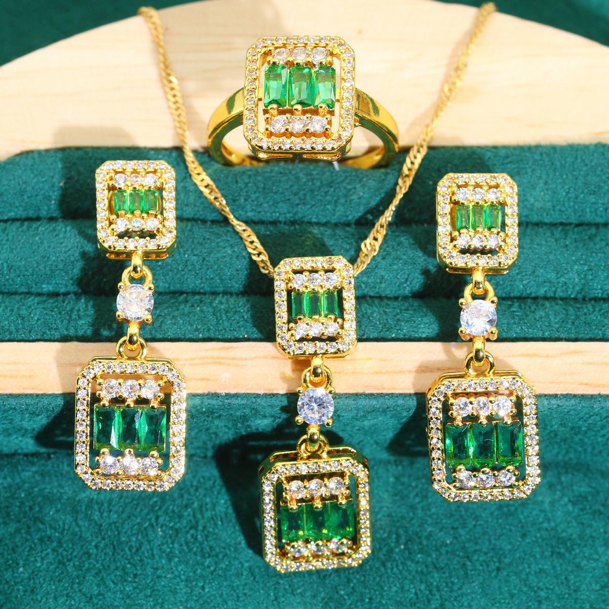 

Европа и Соединенные Штаты Горячие антиаллергенные ожерелье серьги кольцо золотой комплект ювелирных изделий из циркония 9 yards