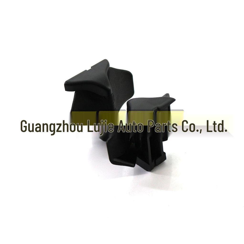 Mercedes-Benz C-Class W204 (07-17) Cup Holder Divider Bracket 2046802391