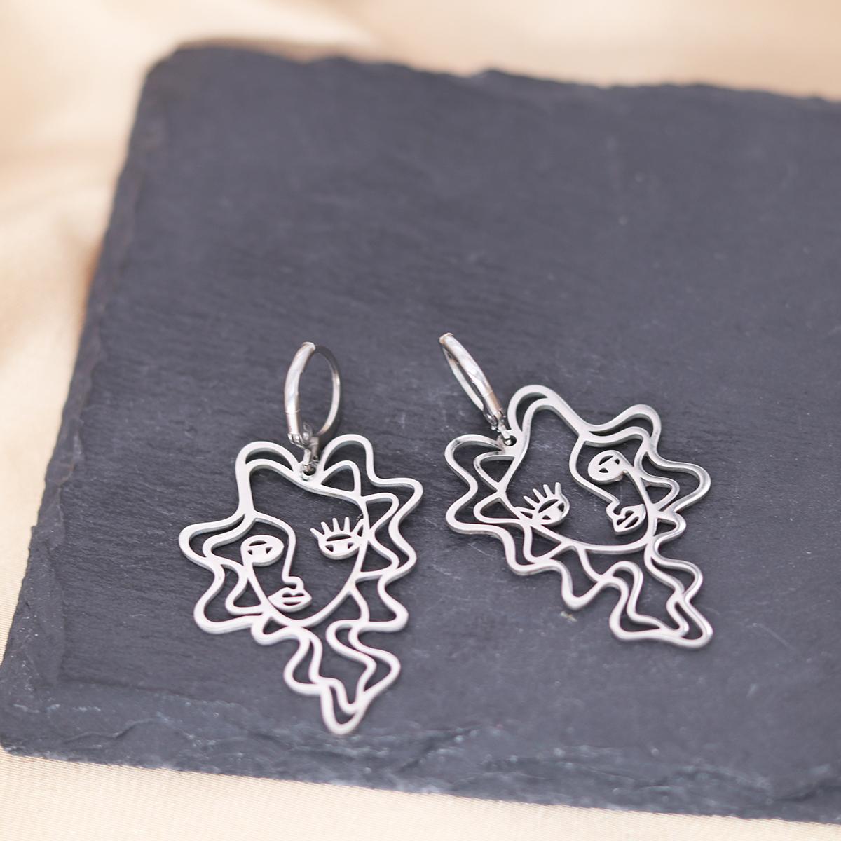 Kinitial Stainless Steel Abstract Face Ear rings Pendant Picasso Face Charm Perm Girl Hollow Face Earrings Gift Charm Earrings серебряный
