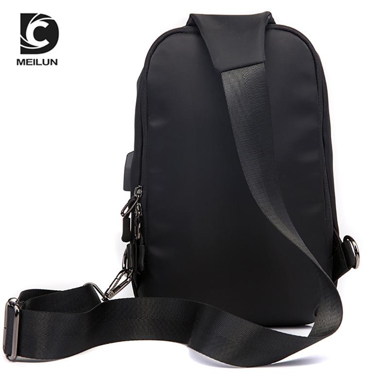 Men's Simple Travel Single Shoulder Messenger Bag Student Tide Brand Messenger Bag Small Bag Trend Leisure Small Solid Color Soft Chest Bag