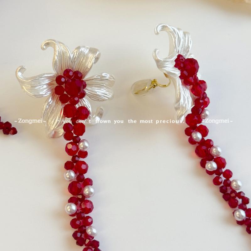 Retro Red Iris Beaded Stud Earrings for Women's Unique Exaggerated Temperament Earrings, Long Tassel Without Ear Clips